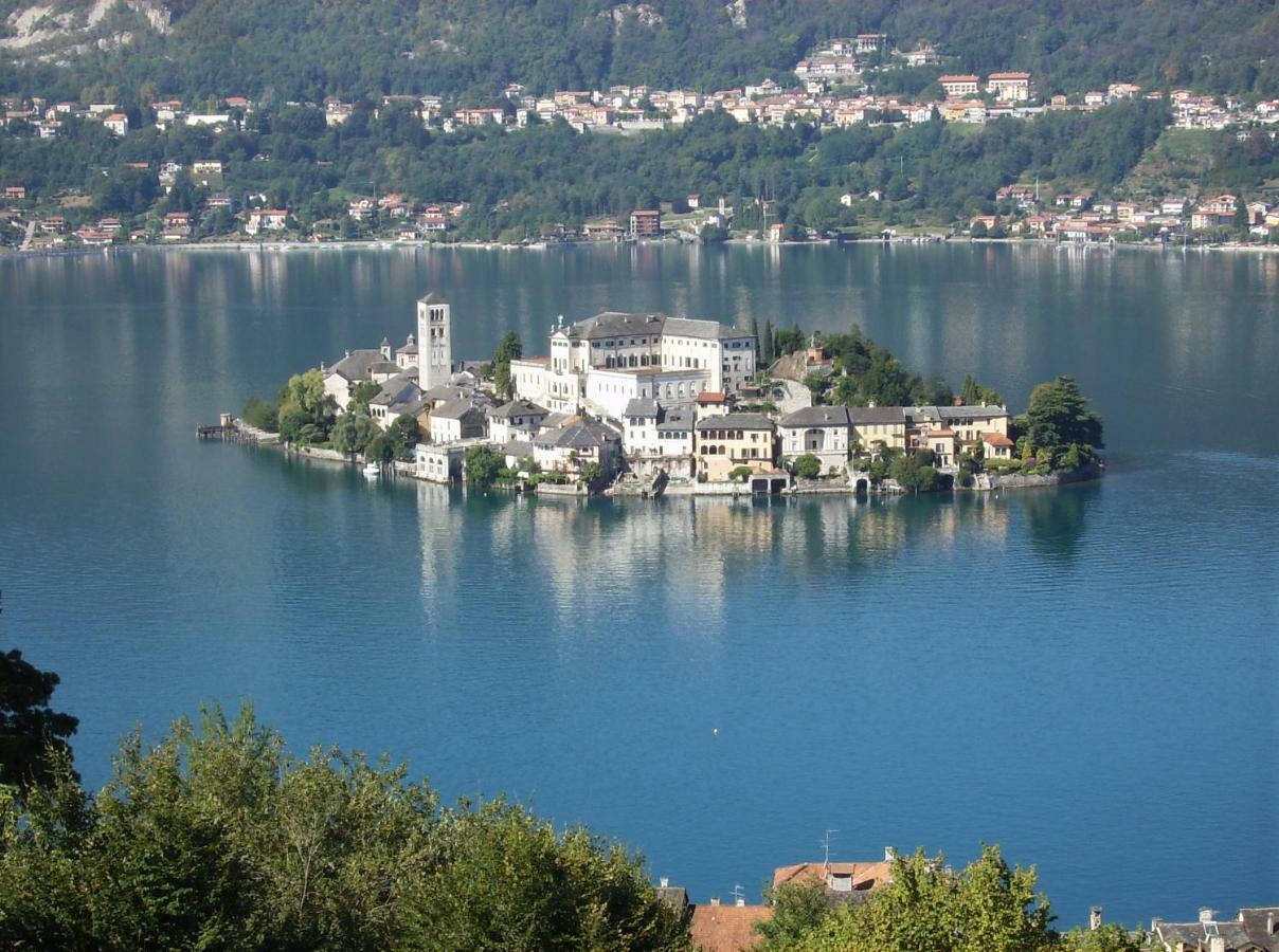 Casa Avezza Apartment Omegna Bagian luar foto